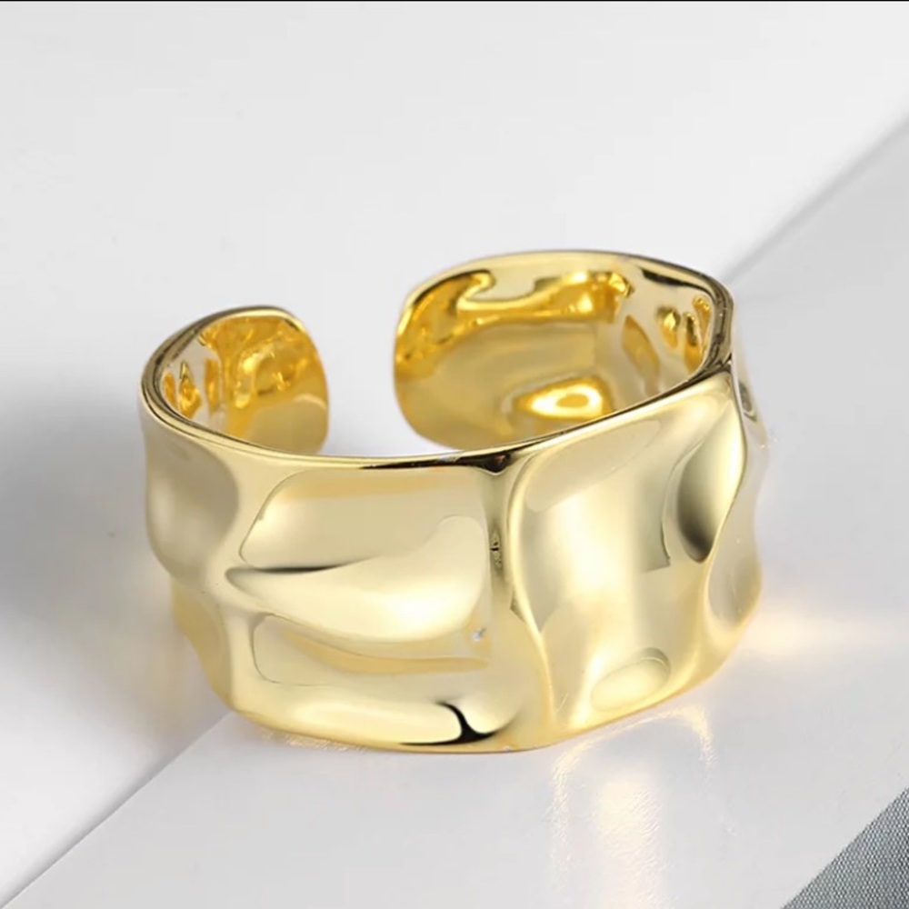 18K GOLD PLATED IRREGULAR RESIZABLE WIDE BAND RING HAMMERED